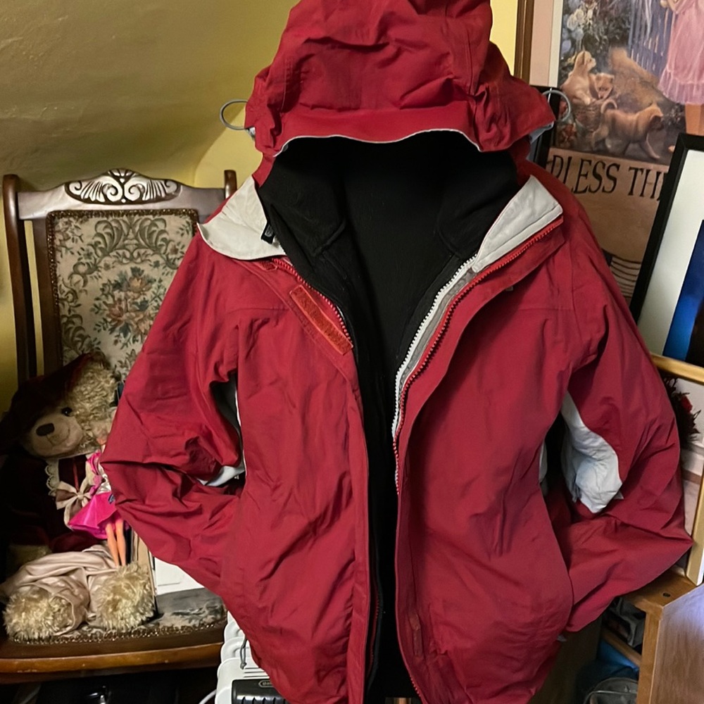 Woman’s North face 3 in 1 jacket